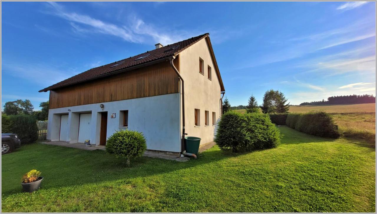 Apartmany Janovice Jivka Luaran gambar